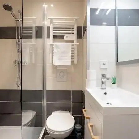 Apartamento Joli Studio Avec Piscine Sur *