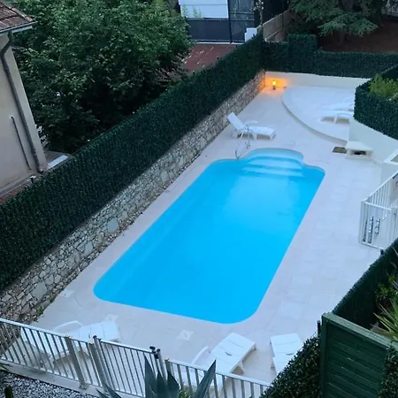Joli Studio Avec Piscine Sur 아파트 칸느